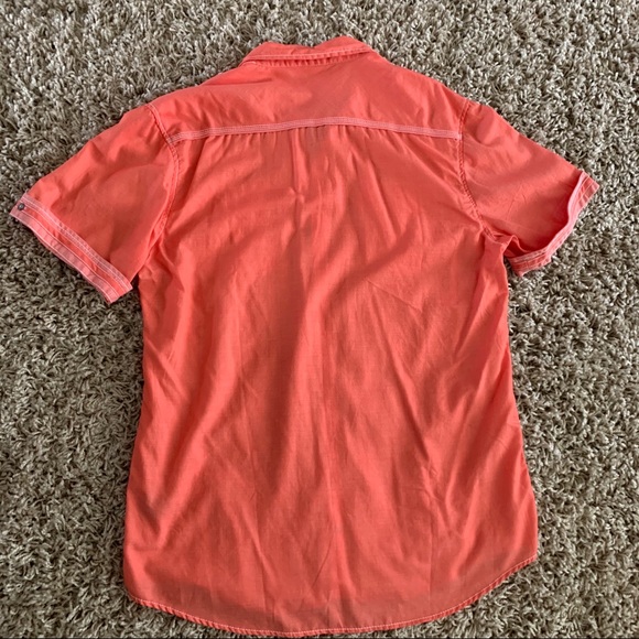 ❌SOLD❌NEW Buckle short sleeve button down - Picture 8 of 8